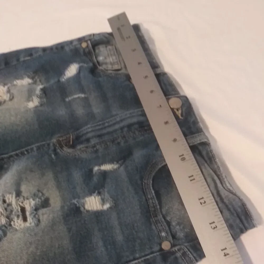 Kendall & Kyle women's junior's size 5/27 distressed high rise shorts